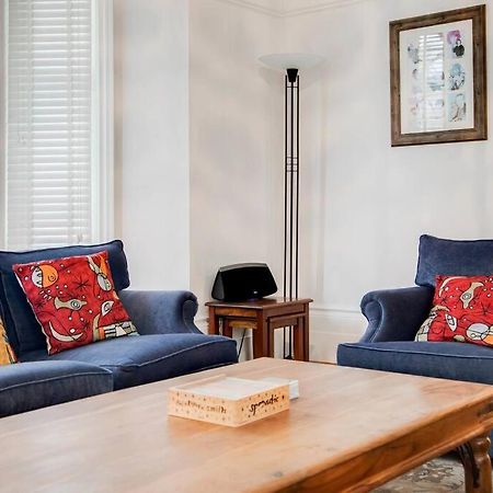 Princes Villa - Large Fully Self Contained Flat, 5 Minutes From The Sea Hastings Bagian luar foto