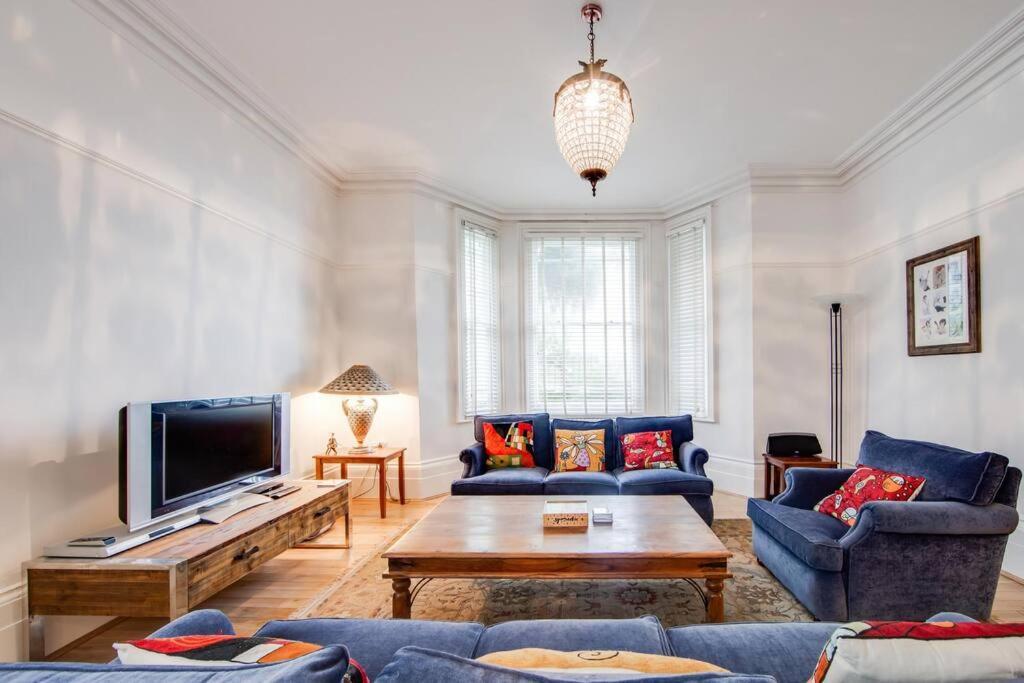 Princes Villa - Large Fully Self Contained Flat, 5 Minutes From The Sea Hastings Bagian luar foto