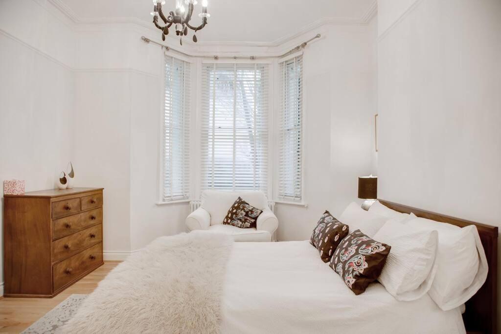 Princes Villa - Large Fully Self Contained Flat, 5 Minutes From The Sea Hastings Bagian luar foto