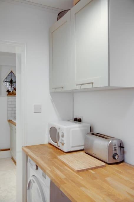 Princes Villa - Large Fully Self Contained Flat, 5 Minutes From The Sea Hastings Bagian luar foto