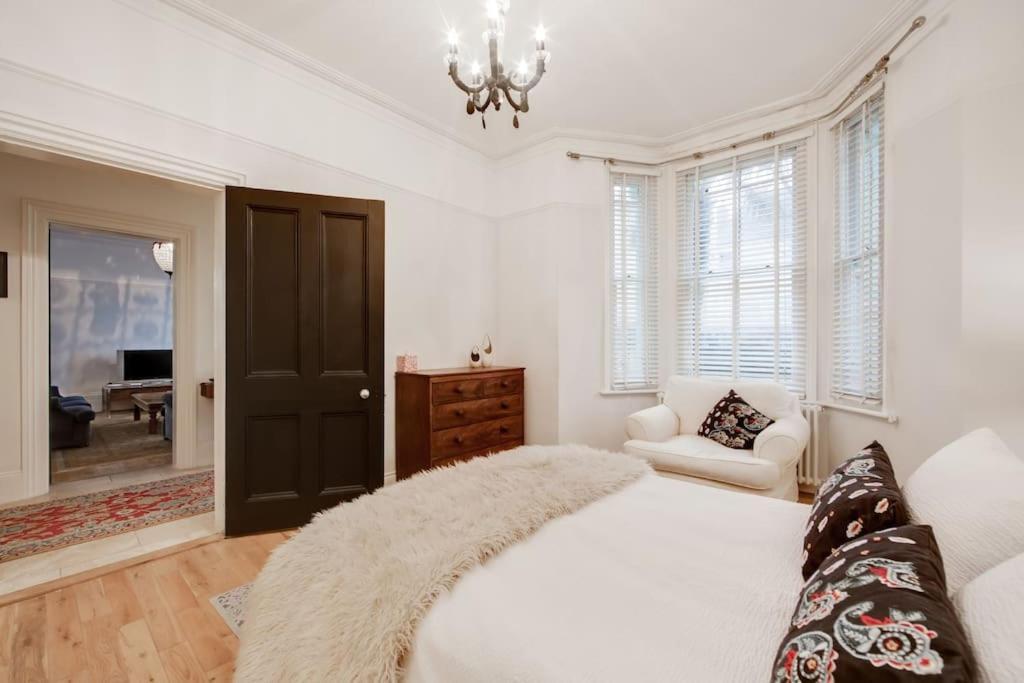 Princes Villa - Large Fully Self Contained Flat, 5 Minutes From The Sea Hastings Bagian luar foto